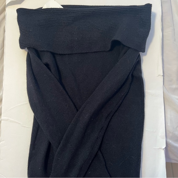 Leith Off The Shoulder Sweater Black - Picture 5 of 7